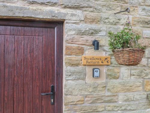 Swallows Nest — Macclesfield — photo 3