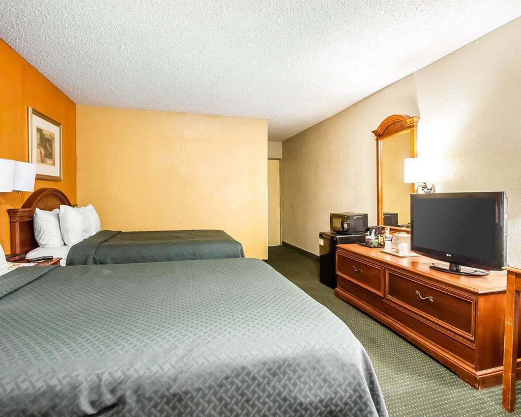 Quality Inn Tucson Downtown near Convention Center - photo 11