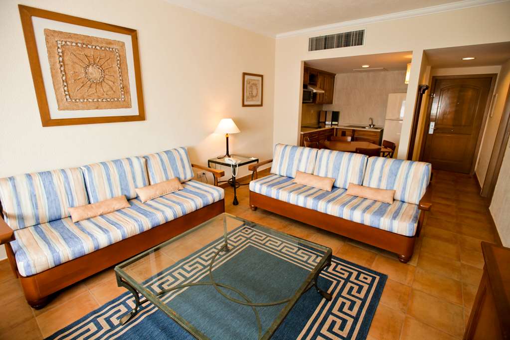 BMAYAT ROOM