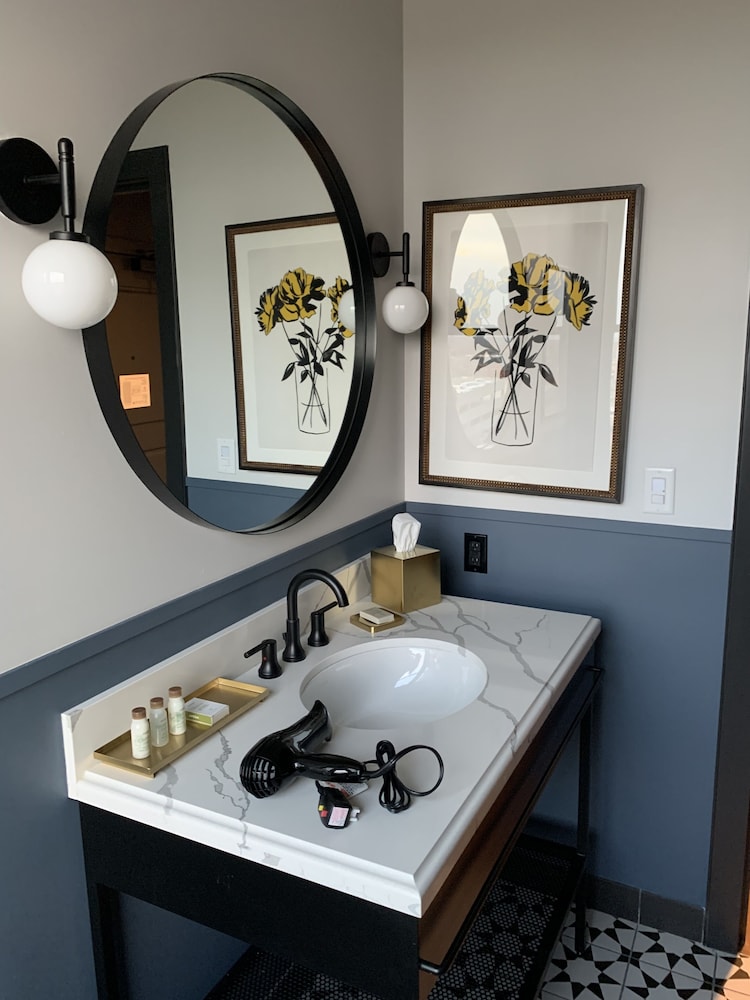 Hotel Indigo Omaha Downtown by IHG - photo 29