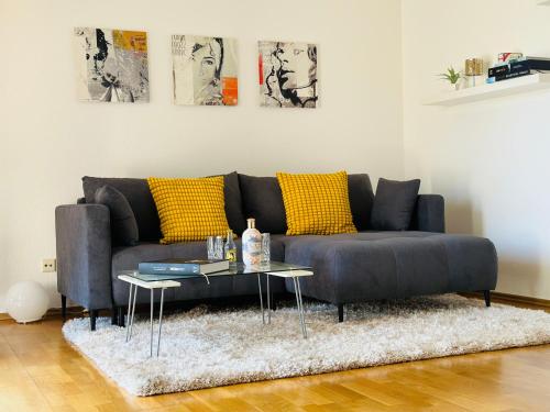 Stilvolles Business Apartment mit Balkon in Leverkusen Wiesdorf All Inclusive Wohnen — hotel in Leverkusen