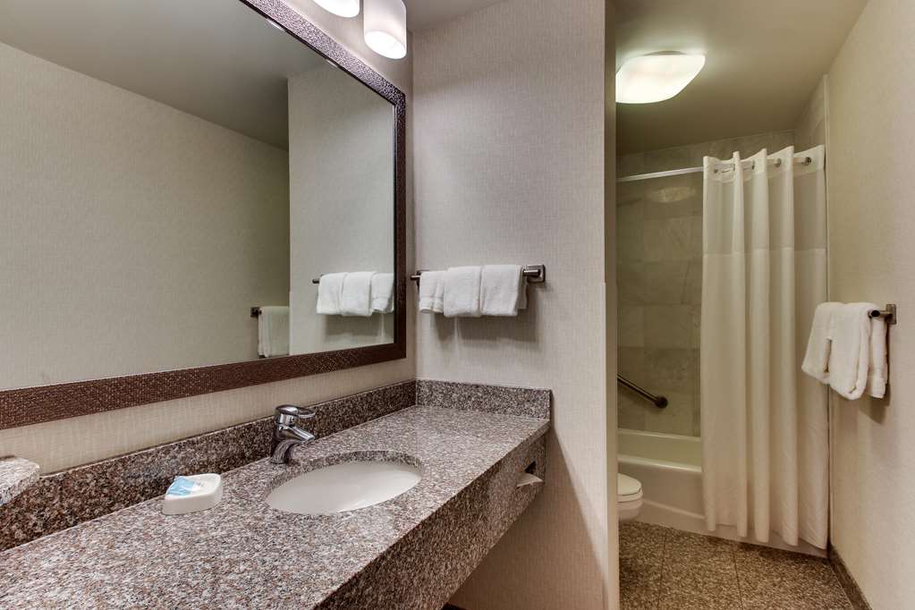 Drury Inn & Suites Meridian - photo 40