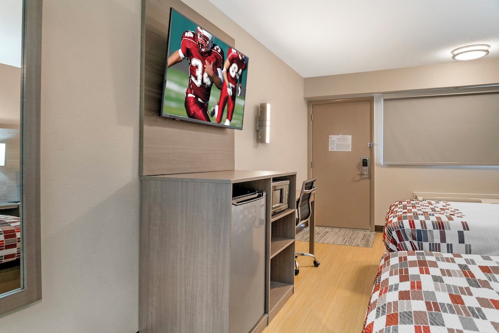 Red Roof Inn Detroit Rochester Hills Auburn Hills - photo 11