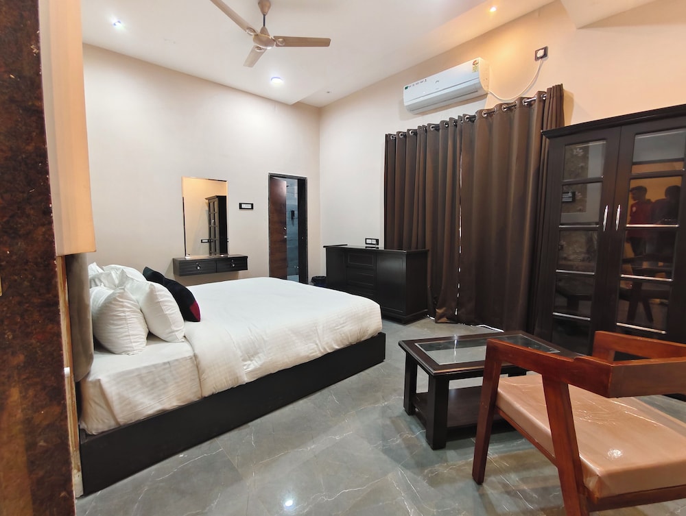 Aceotel Resorts Sanwariya Grand S — Biaora