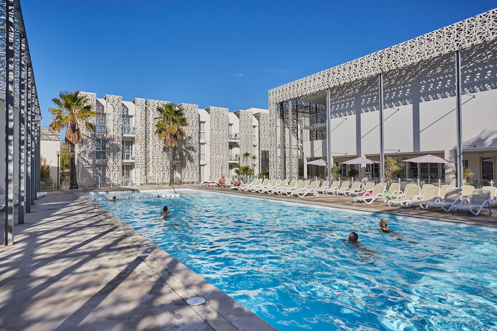 Résidence Odalys Nakâra — 4-Star Luxury Hotel in Agde, France
