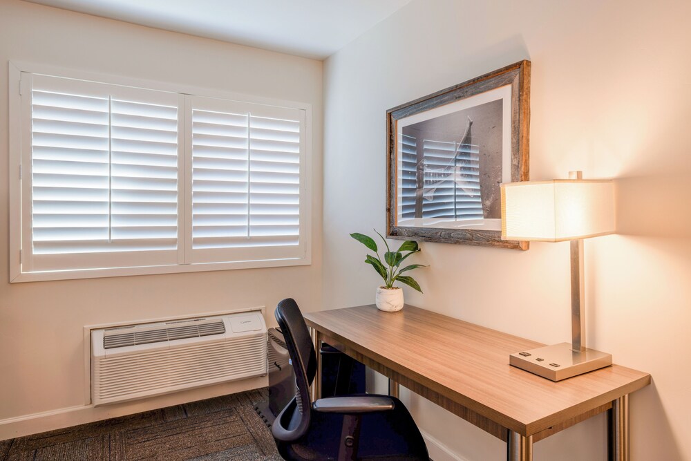 Inn At Moss Landing Point - photo 51