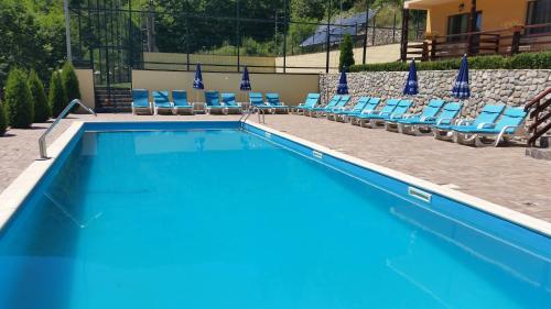 Pension Curmatura Stezii — 5-Star Luxury Hotel in Rasinari, Romania