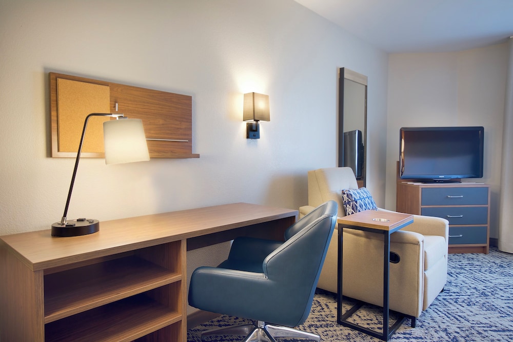 Candlewood Suites Buffalo Amherst by IHG - photo 9