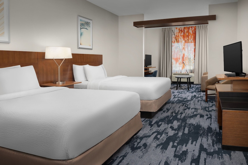 Fairfield Inn & Suites by Marriott Panama City Beach - photo 16