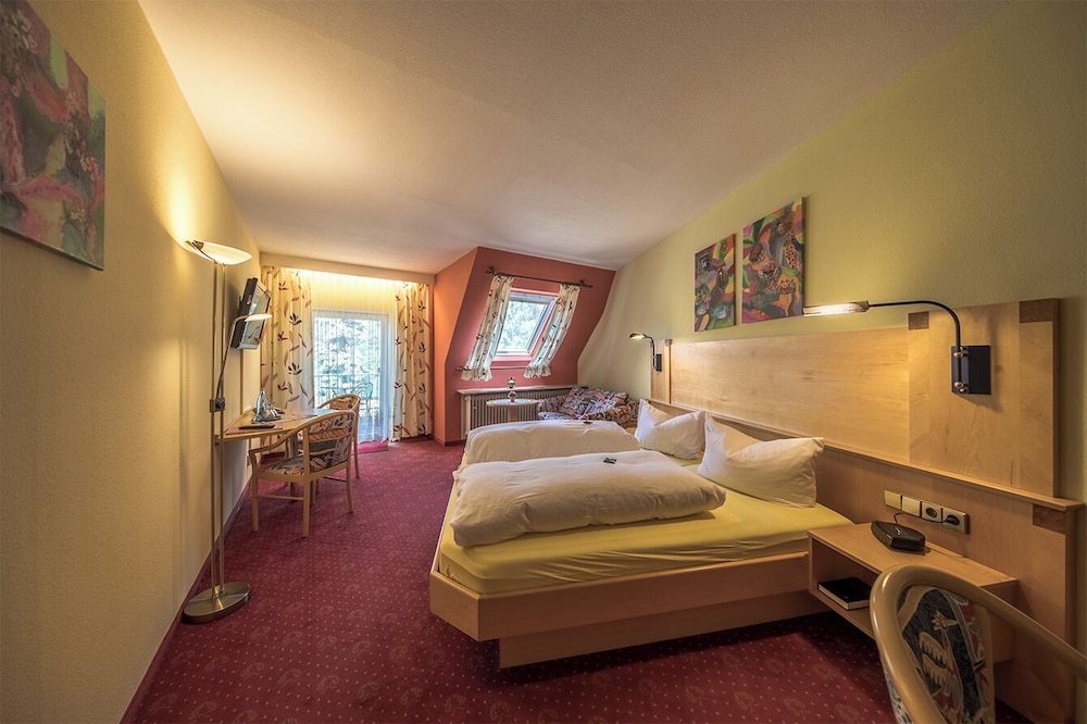 Gasthof Freihof — hotel in Oberharmersbach