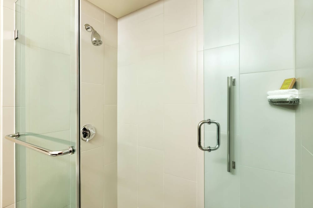DoubleTree by Hilton Minneapolis Park Place - photo 37