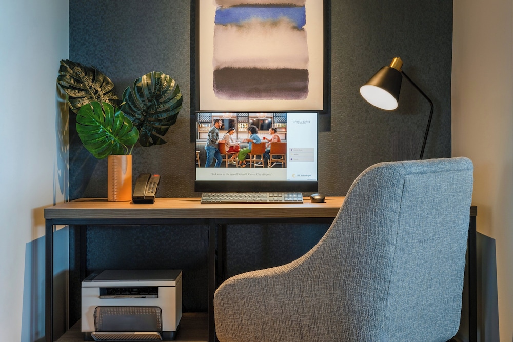 Atwell Suites Kansas City Airport by IHG - photo 25