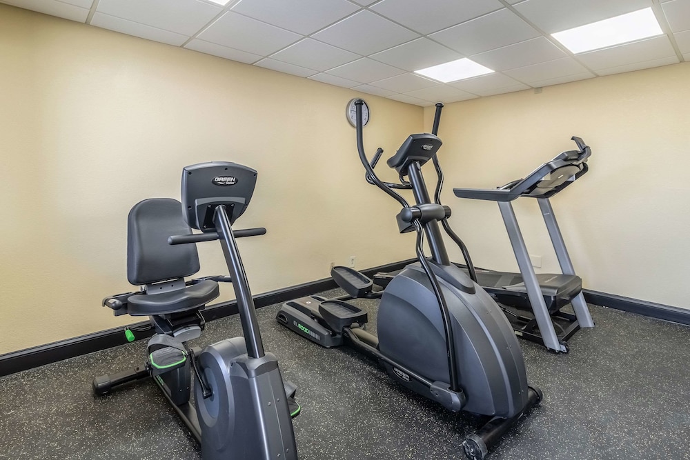 Quality Inn Franklin Cool Springs Area - photo 19