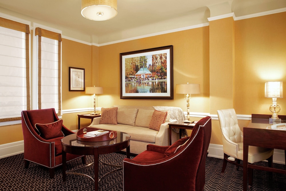 The Algonquin Hotel Times Square Autograph Collection - photo 17