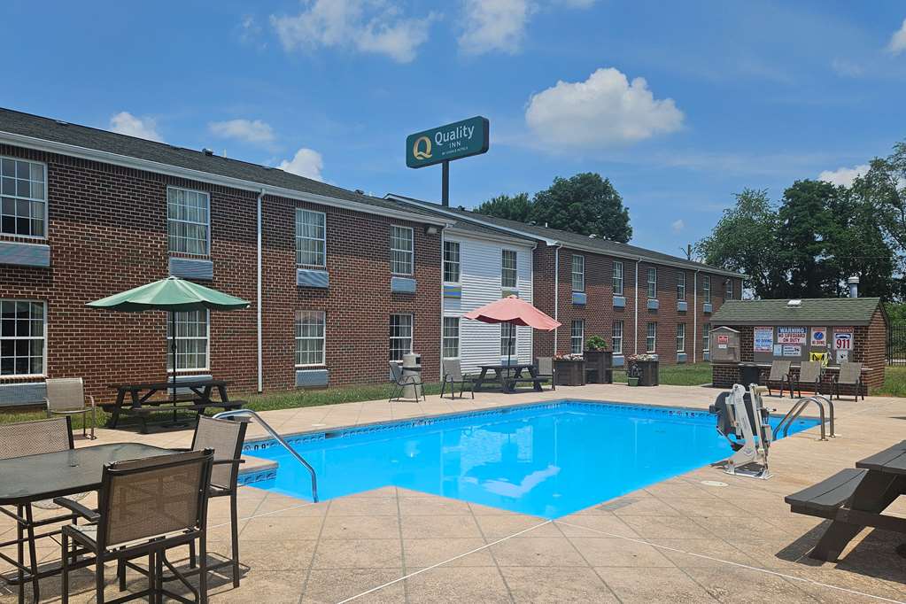 Quality Inn Dublin I 81 - photo 33
