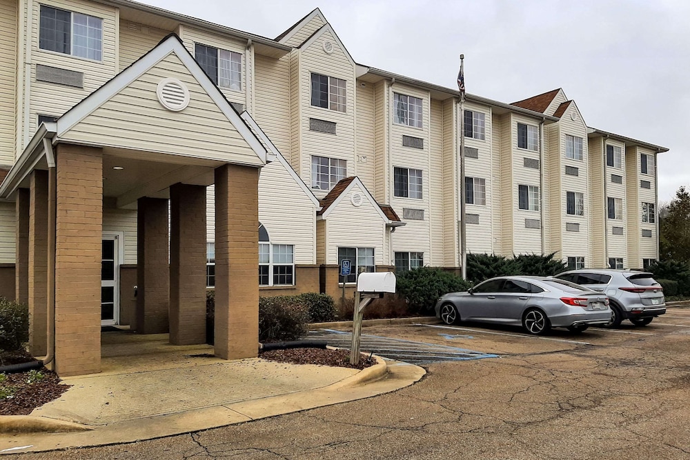 Starkville Inn & Suites — hotel in Starkville