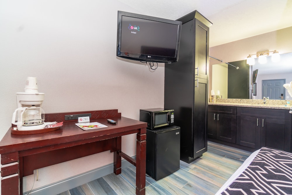 Sunshine Inn - photo 12