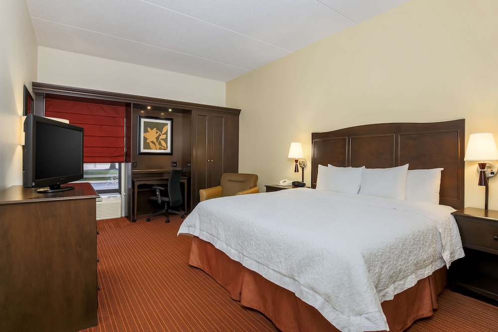 Hampton Inn Champaign Urbana - photo 23
