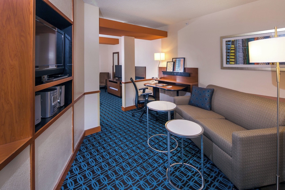 Fairfield Inn & Suites by Marriott Dover - photo 11