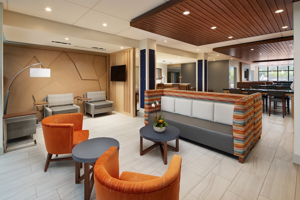 Holiday Inn Express & Suites Gulf Breeze Pensacola Area By Ihg - photo 28