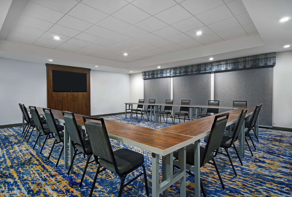 Hampton Inn Midland South - photo 38