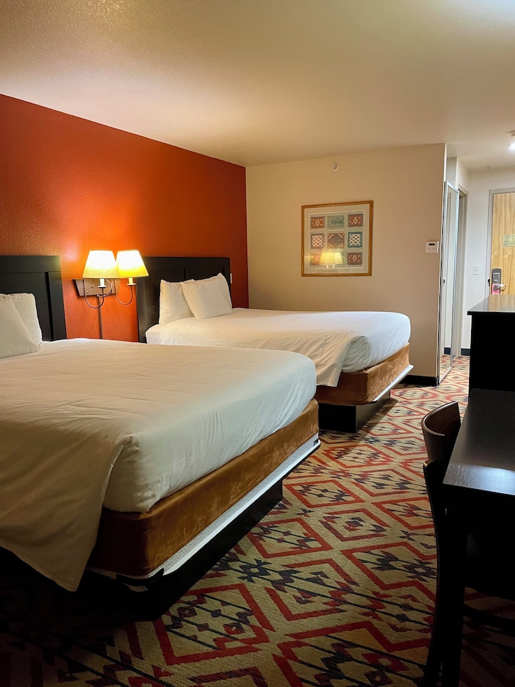 Hualapai Lodge - photo 3