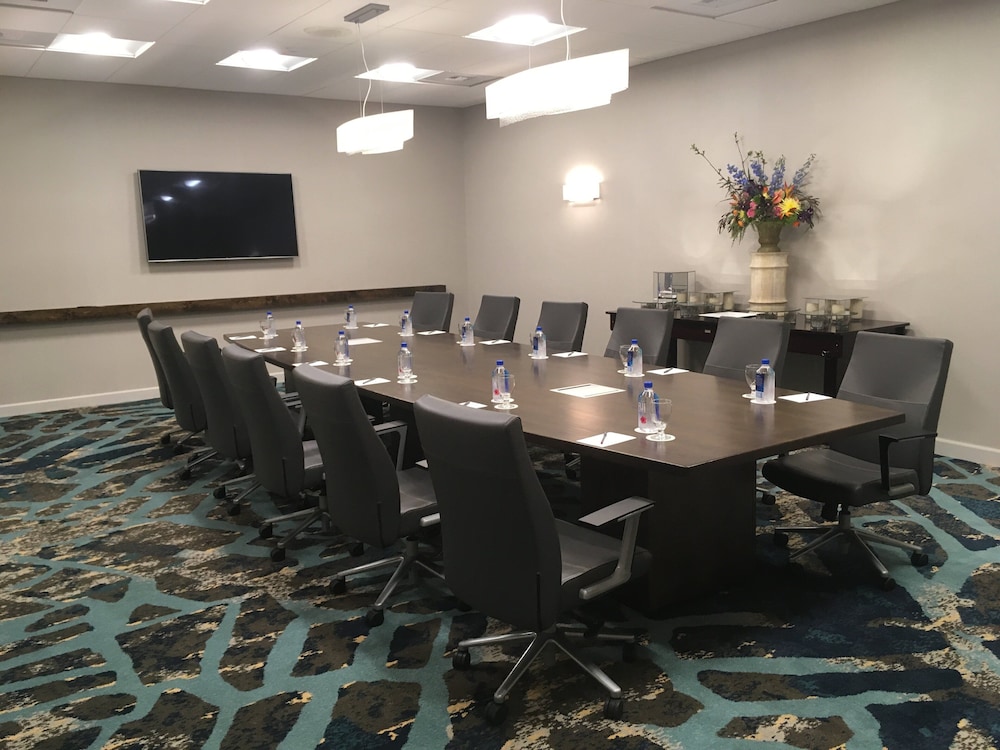 Crowne Plaza Ventura Beach by IHG - photo 99