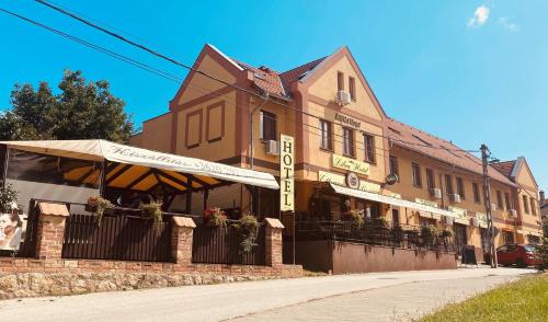 Libra Hotel — hotel in Veresegyhaz