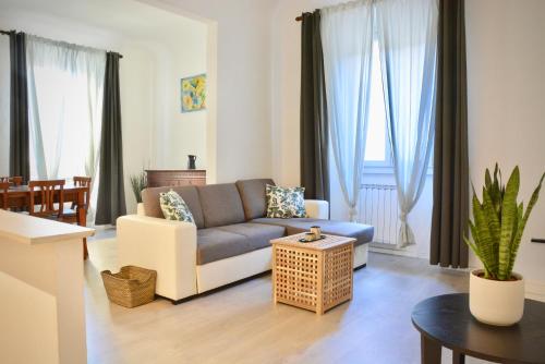 Vasco Pratolini Apartment di Stefania Sesto — 4-Star Luxury Hotel in Florence, Italy