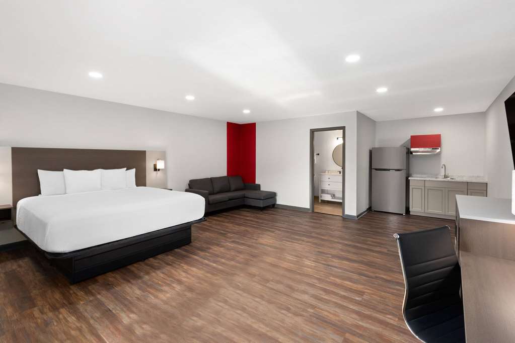 Ramada by Wyndham Bainbridge - photo 23