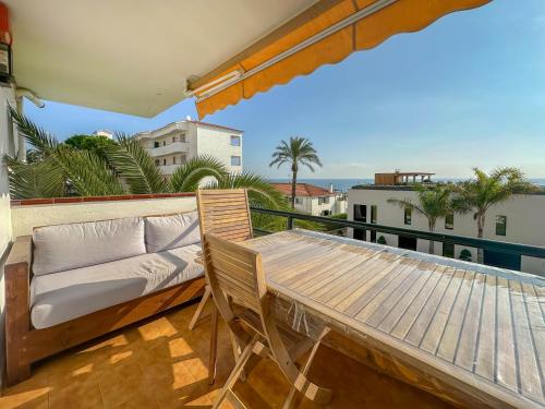 Balmins Surf by Hello Homes Sitges — 4-Star Luxury Hotel in Sitges, Spain