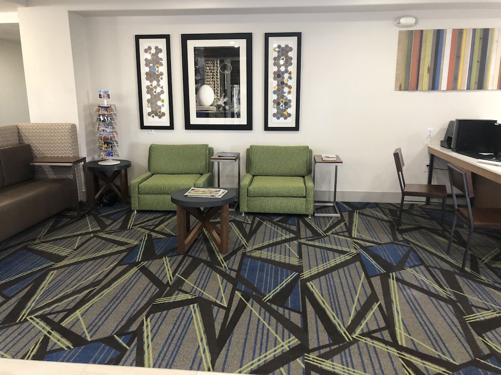 Holiday Inn Express Santa Rosa By Ihg - photo 21