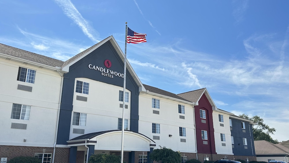 Candlewood Suites Airport an IHG Hotel - featured photo