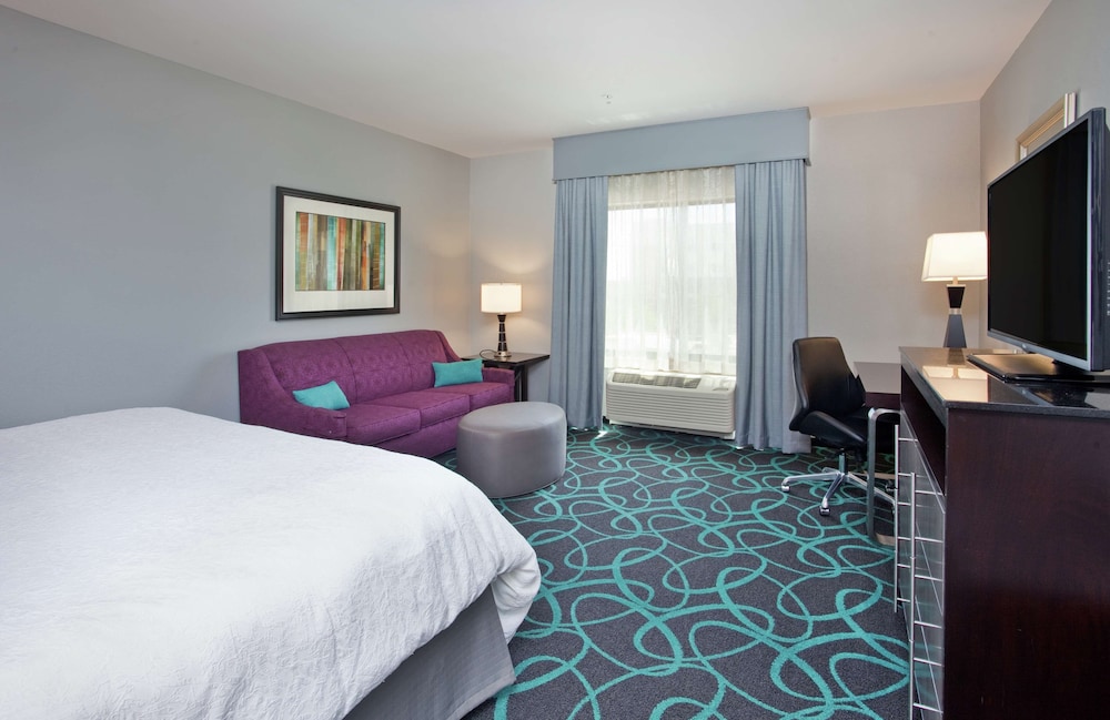 Hampton Inn Kearney - photo 25