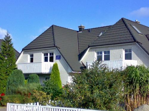 Ferienwohnung Backbord — 4-Star Luxury Hotel in Ostseebad Kuehlungsborn, Germany