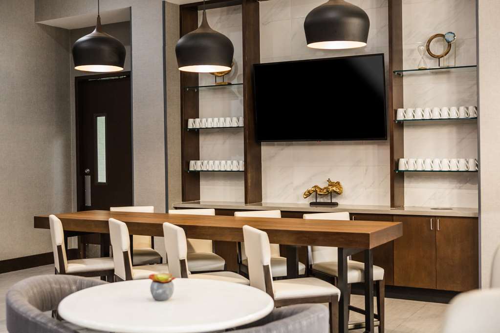 Hyatt Place Greenville Downtown - photo 24