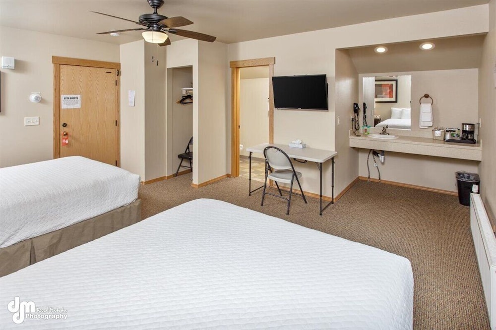 Kenai Airport Hotel - photo 35