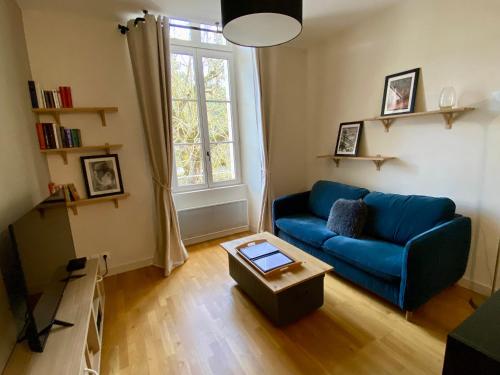 T2 Cosy Et Calme Parking Prive Et Fibre Inclus in Poitiers, France