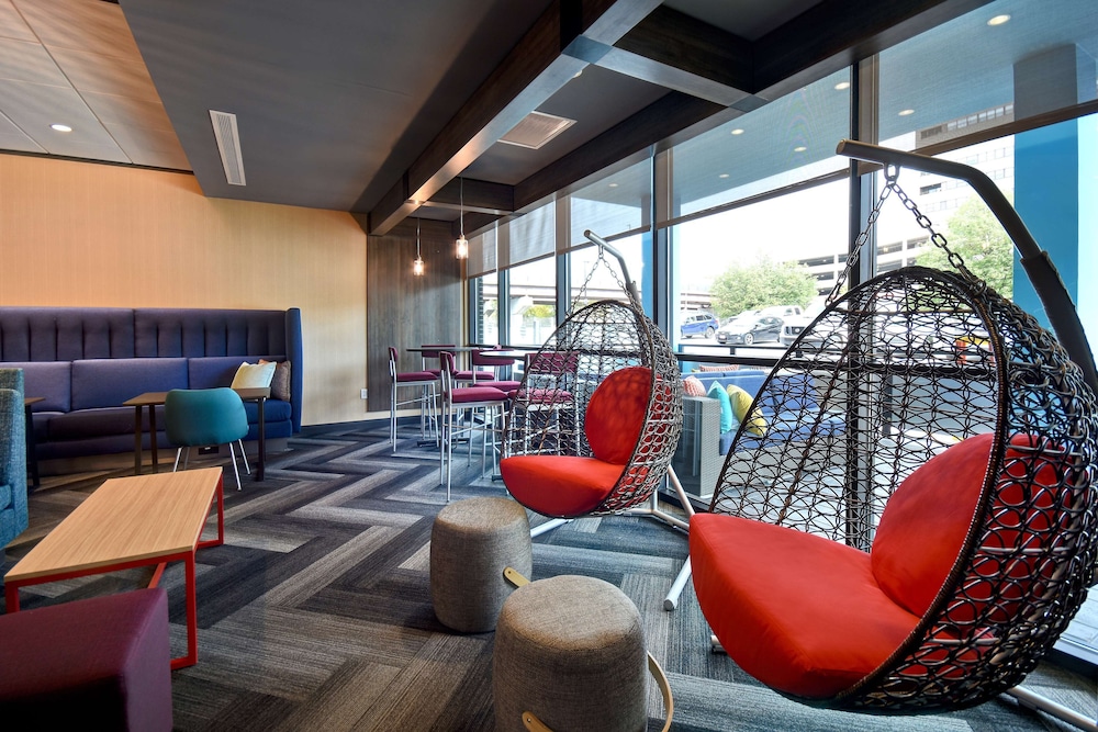 Tru by Hilton Manchester Downtown - photo 5
