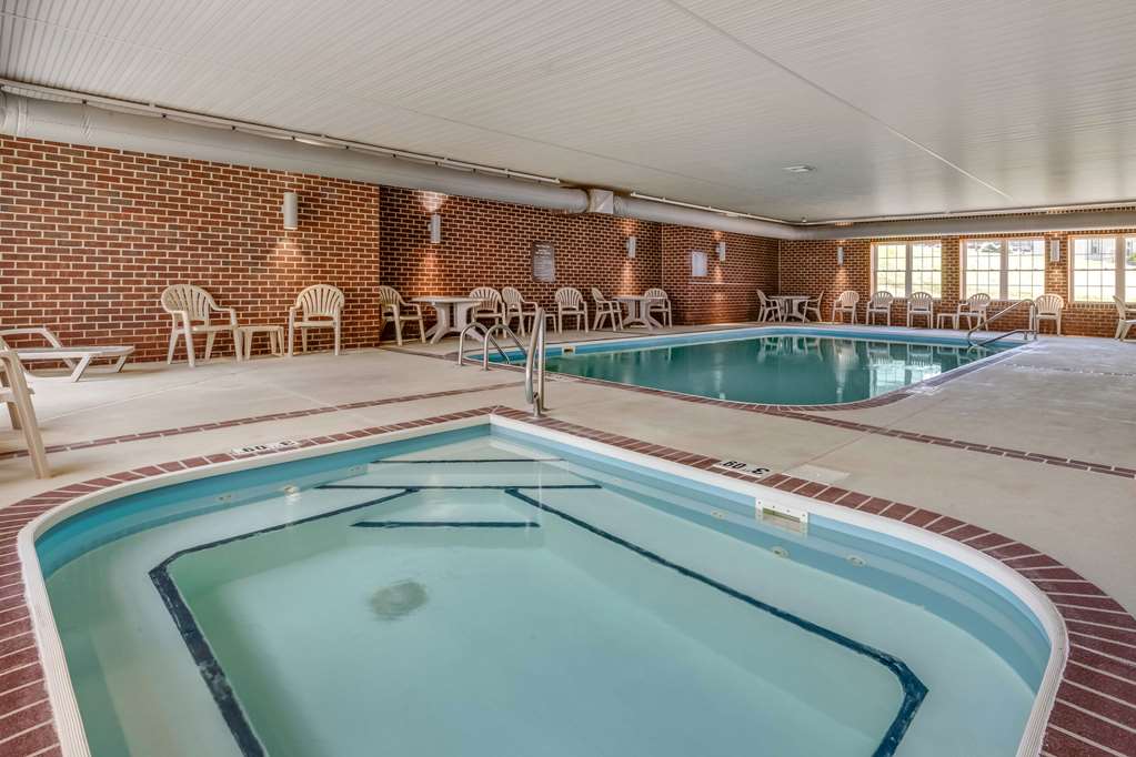 Comfort Suites Hotel and Conference Center - photo 25