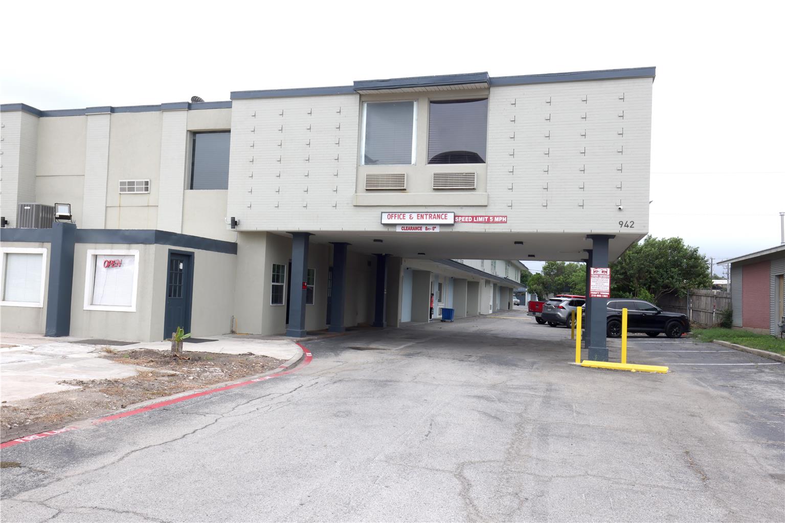 Americas Best Value Inn San Antonio Airport South - photo 2