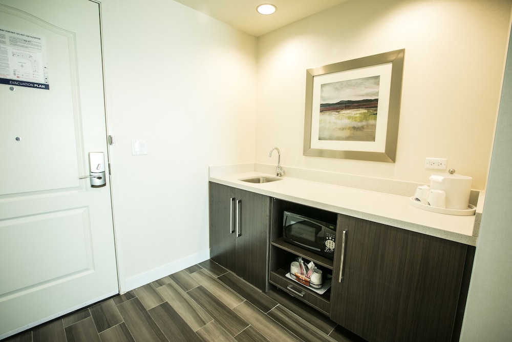 Hampton Inn & Suites Tempe Phoenix Airport AZ - photo 46