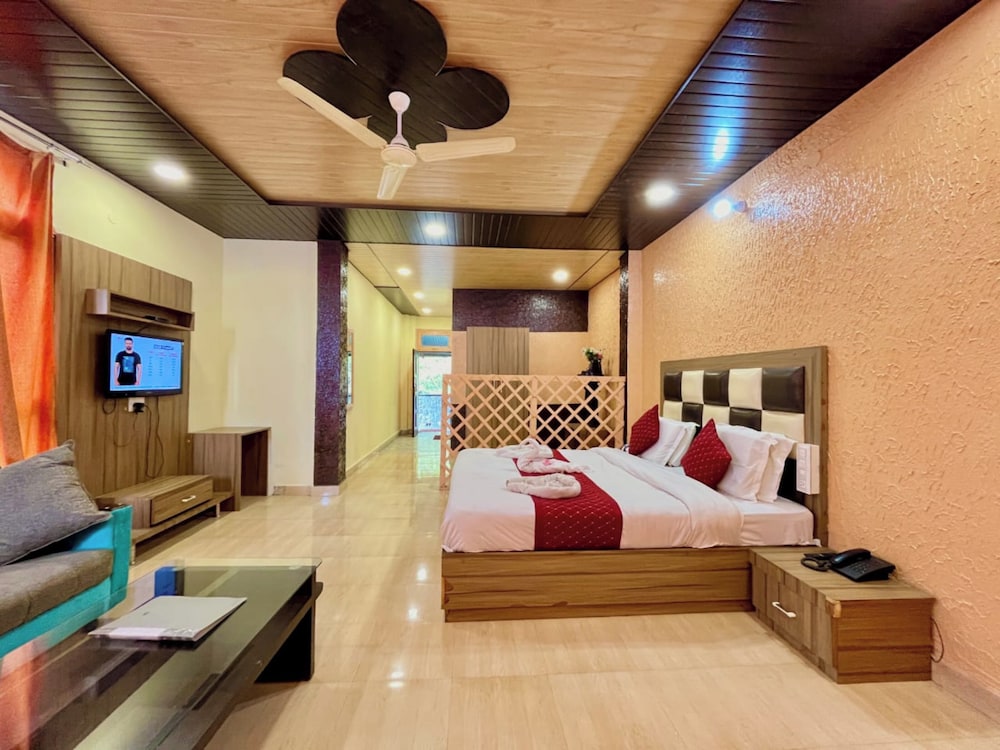 Goroomgo Hotel Gopi Dham Ashram Haridwar - last minute hotel in Rishikesh
