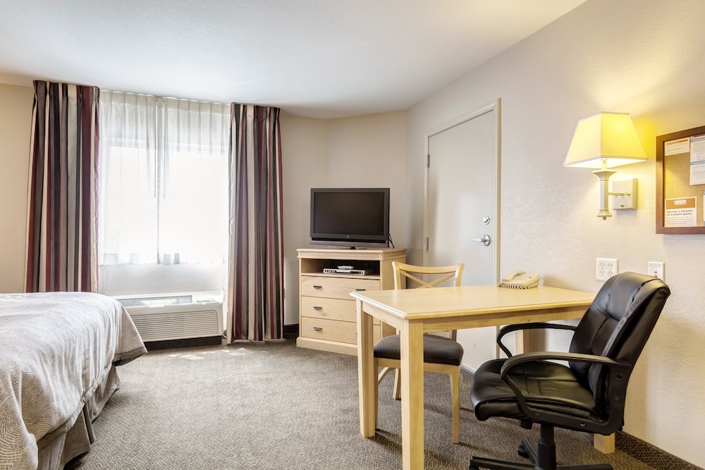 Candlewood Suites Paducah by IHG - photo 26