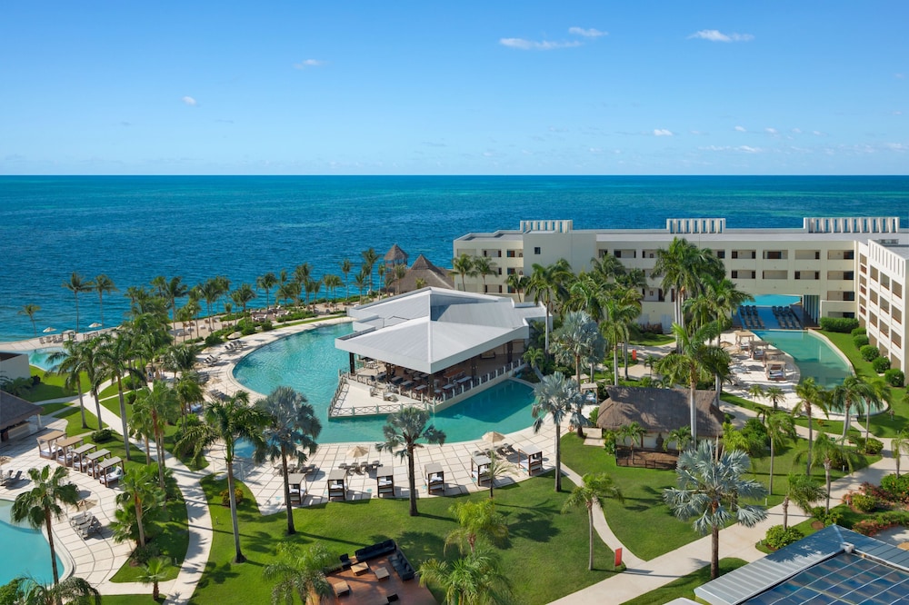 Dreams Puerto Morelos Resort & Spa All Inclusive in Puerto Morelos, Mexico