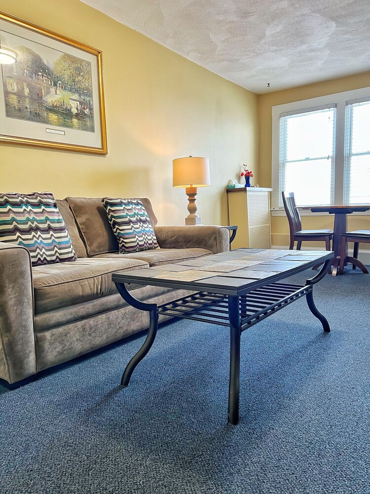 The Winthrop Arms Hotel And Restaurant - photo 36