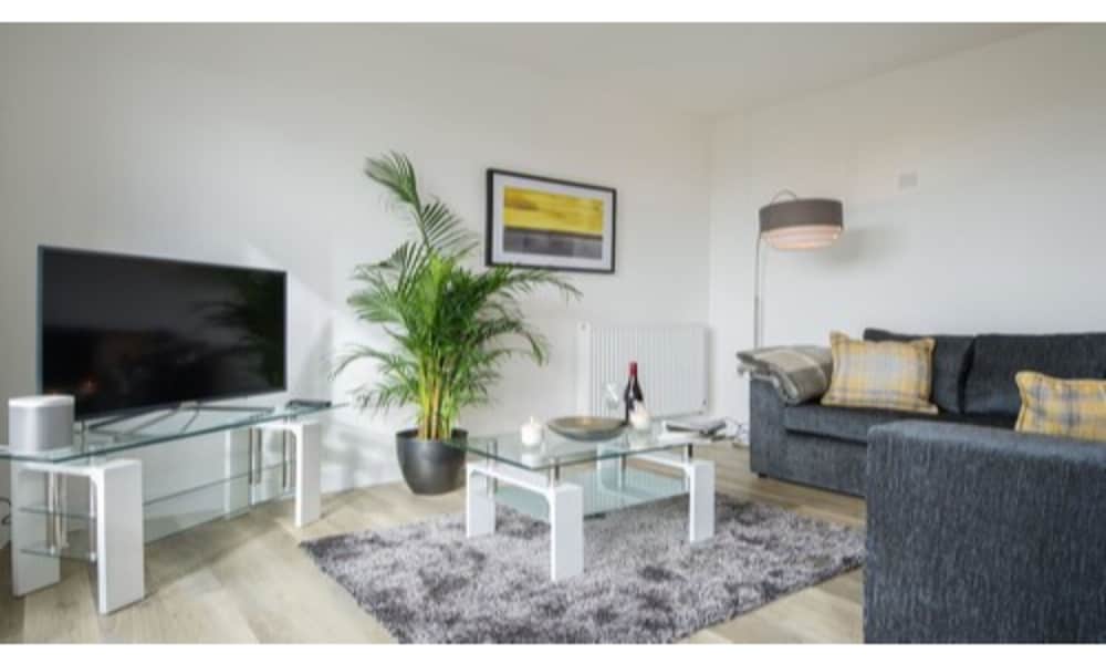 Tailored Stays De Havilland House — 4-Star Luxury Hotel in Cambridge, United Kingdom