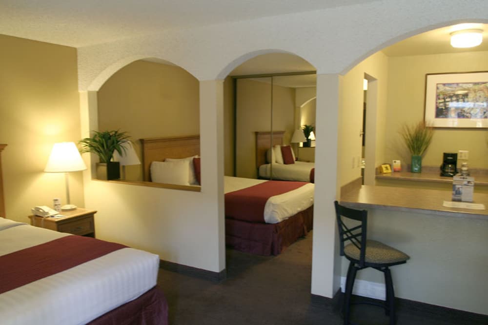 Mardi Gras Hotel & Casino - photo 3