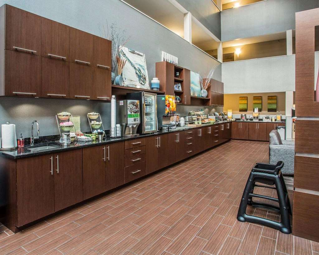Quality Suites Nashville Airport - photo 31