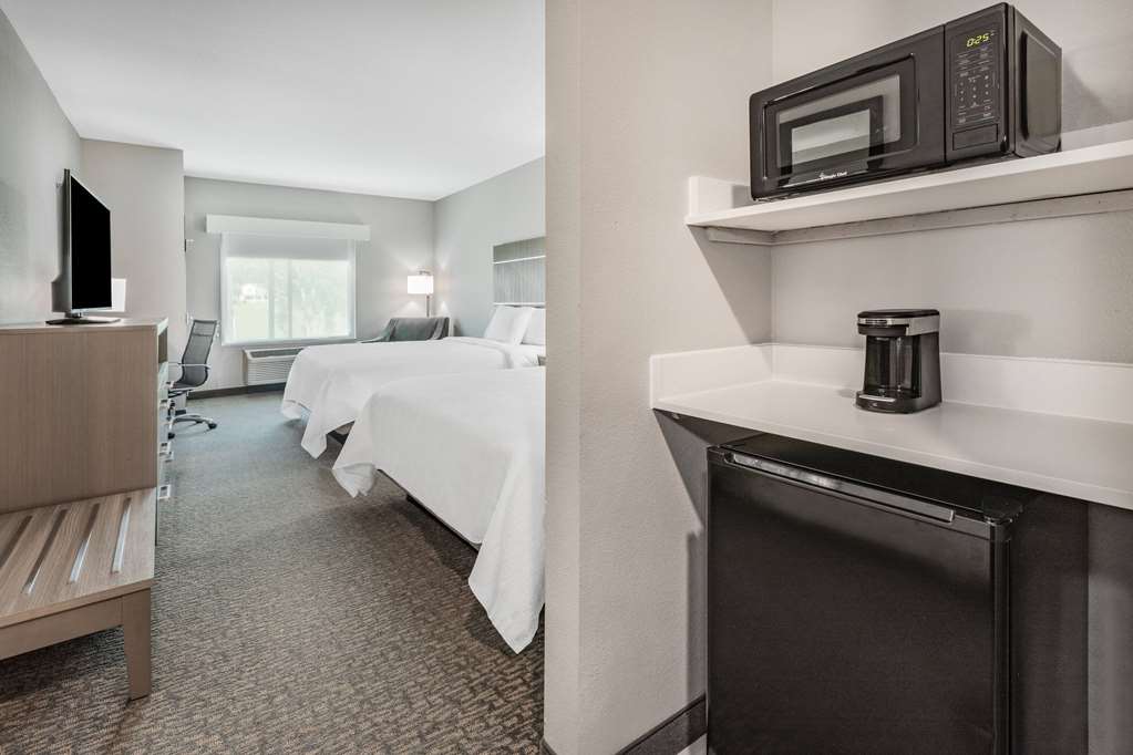 La Quinta Inn & Suites by Wyndham Jackson Cape Girardeau - photo 30